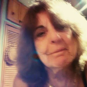 Meet your Posher, Suzanne